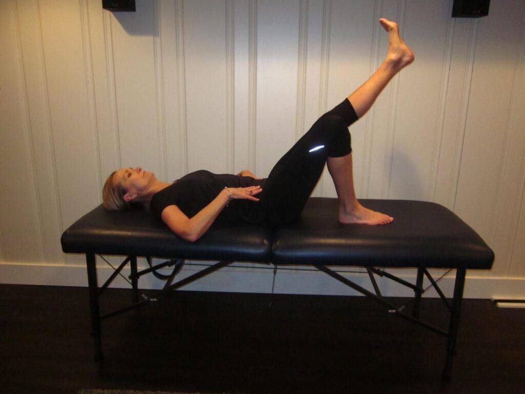 Leg raise exercise for pelvic floor 